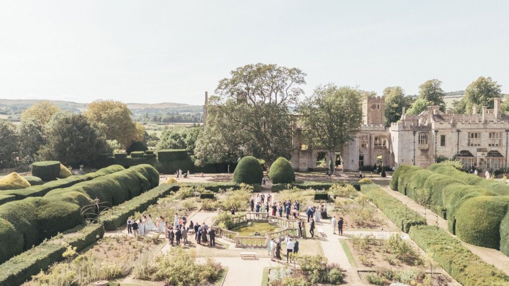 Sudeley Castle cotswolds luxury wedding venue
